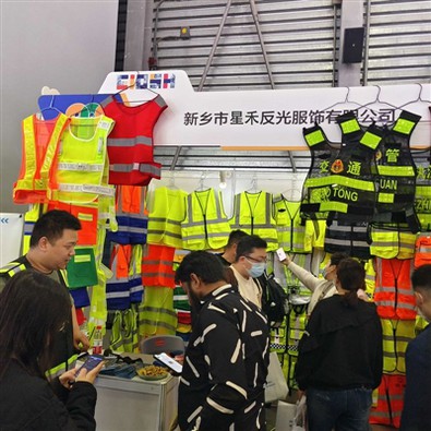 Care sunt avantajele hanoracelor reflectorizante pentru bărbați?